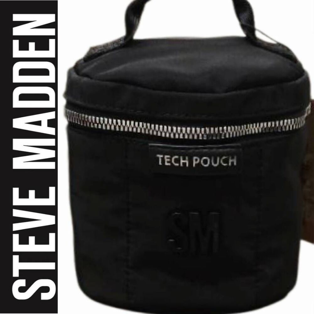 Steve Madden Travel Tech Organizer Pouch- Black